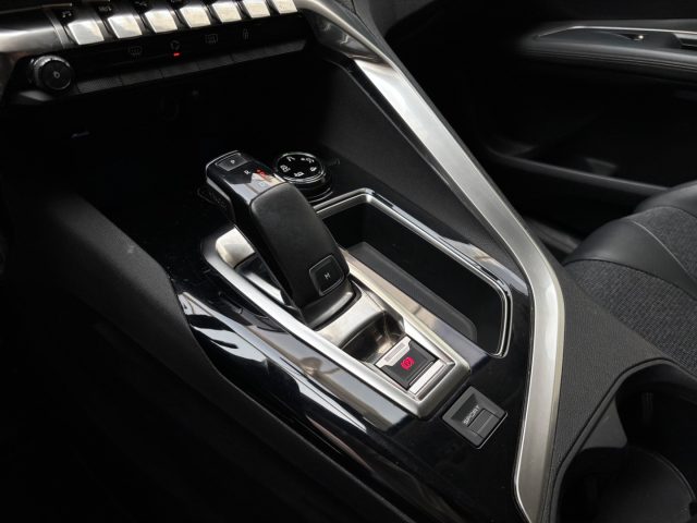 PEUGEOT 3008 usata, con Bluetooth