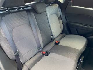 RENAULT Captur usata, con Bracciolo