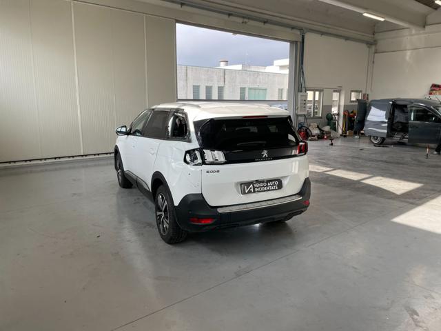 PEUGEOT 5008 usata, con Alzacristalli elettrici