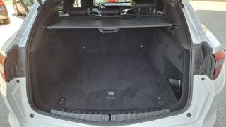 ALFA ROMEO Stelvio usata, con Sedile posteriore sdoppiato
