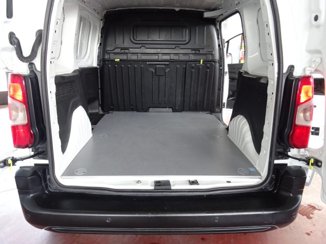 PEUGEOT Partner usata, con Controllo trazione