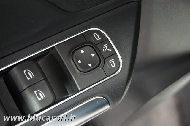 MERCEDES-BENZ GLA 200 usata 26