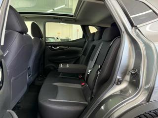 NISSAN Qashqai usata, con Sensori di parcheggio posteriori