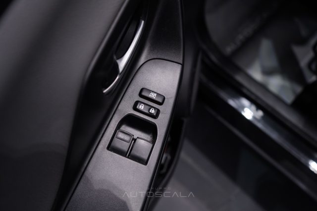 TOYOTA Yaris usata, con ESP