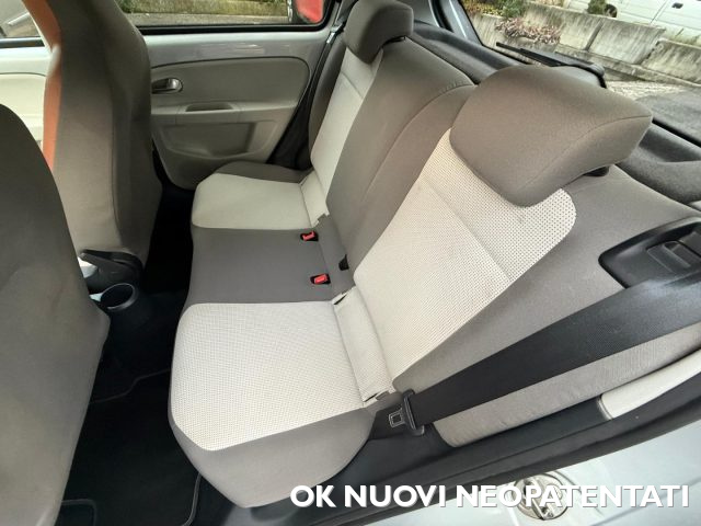 VOLKSWAGEN up! usata, con Chiusura centralizzata