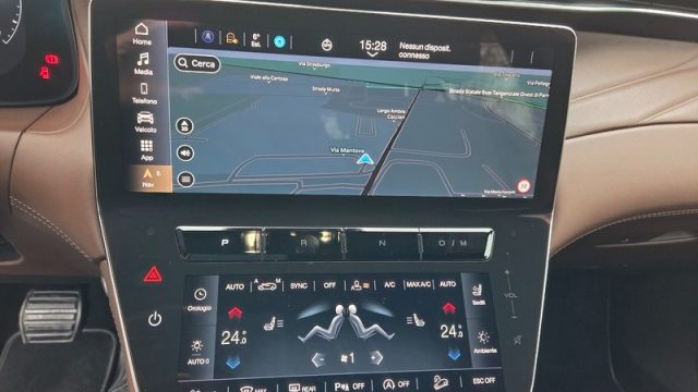 MASERATI Grecale usata, con Volante multifunzione