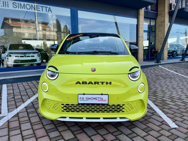 ABARTH 500e usata, con Airbag