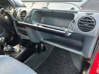 RENAULT Kangoo usata 11
