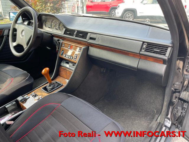 MERCEDES-BENZ 200 usata 17