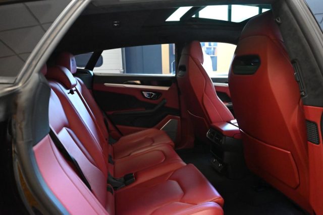 LAMBORGHINI Urus usata 134