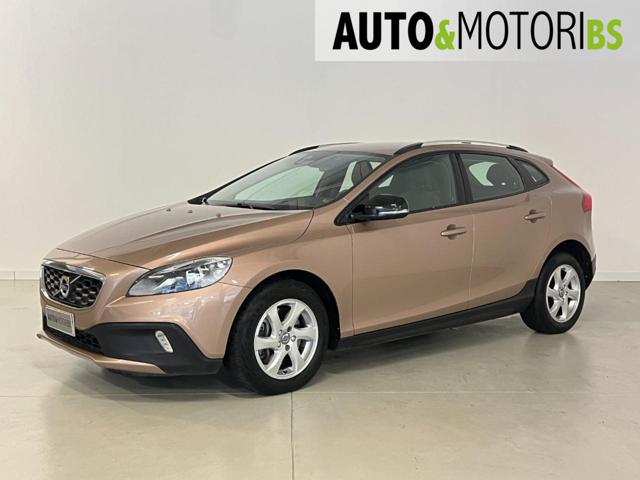 VOLVO V40 Cross Country usata, con ABS