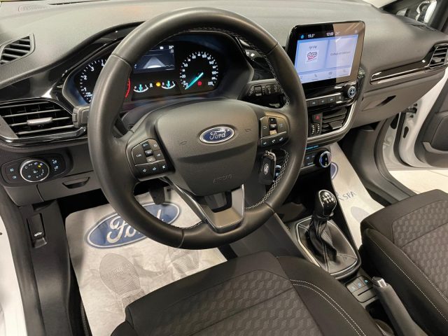 FORD Fiesta usata, con USB