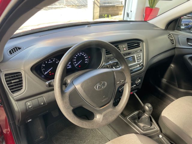 HYUNDAI i20 usata, con Climatizzatore