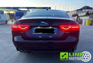 JAGUAR XE usata, con Sistema di navigazione