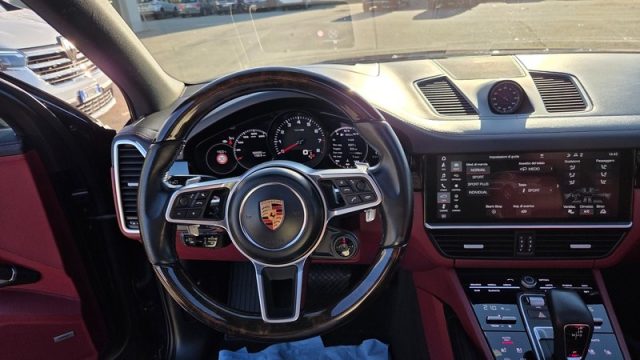 PORSCHE Cayenne usata, con Portellone posteriore elettrico