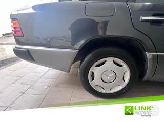 MERCEDES-BENZ E 200 usata 13