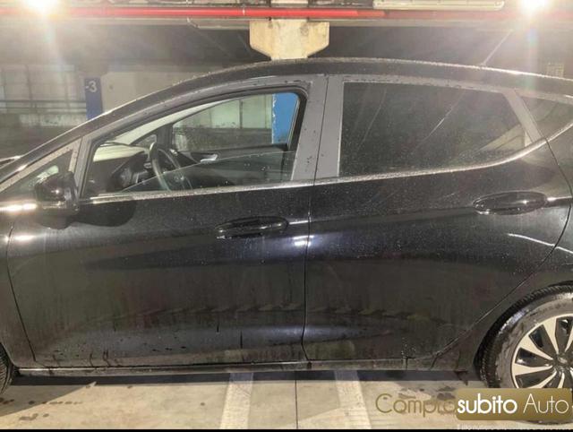 FORD Fiesta usata, con Cruise Control