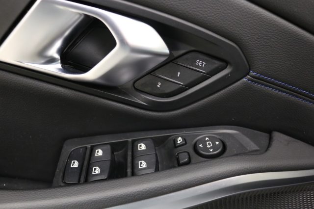 BMW 320 usata, con Sensori di parcheggio posteriori