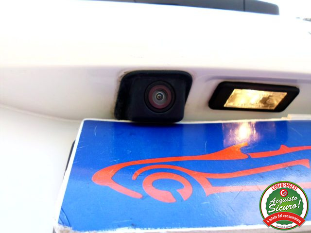 PEUGEOT 2008 usata, con Luci diurne