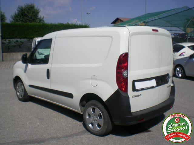 OPEL Combo usata, con Immobilizzatore elettronico