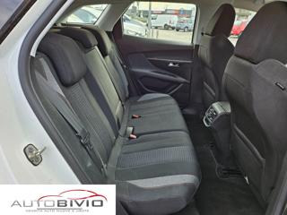 PEUGEOT 3008 usata, con Luci diurne LED