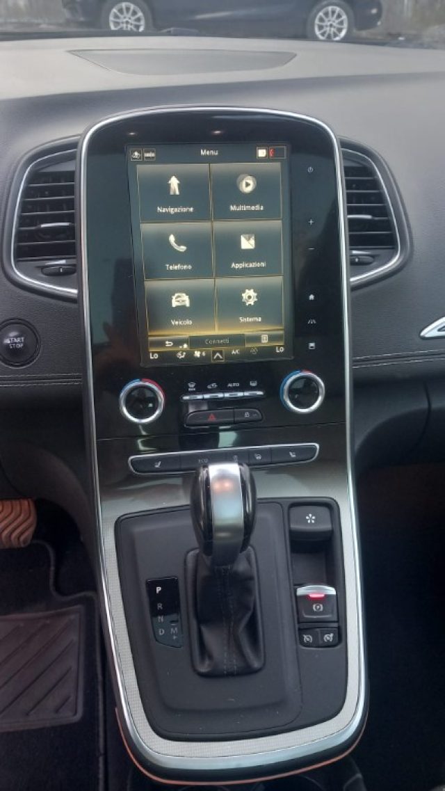 RENAULT Scenic usata, con Interni in pelle