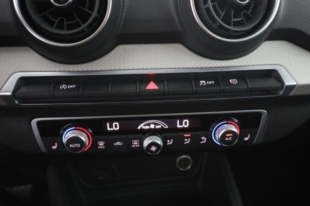 AUDI Q2 usata 11