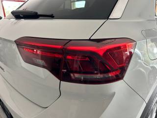 VOLKSWAGEN T-Roc usata, con USB