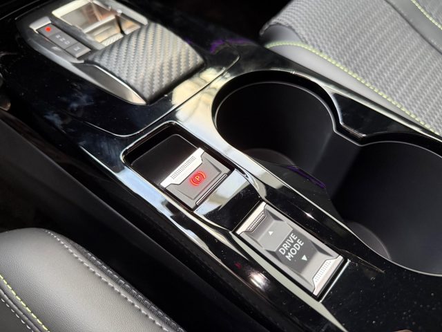 PEUGEOT 208 usata, con MP3