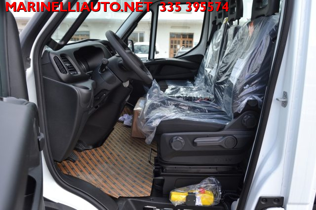 IVECO Daily usata, con Bluetooth