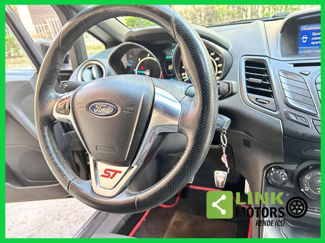 FORD Fiesta usata, con Specchietti laterali elettrici