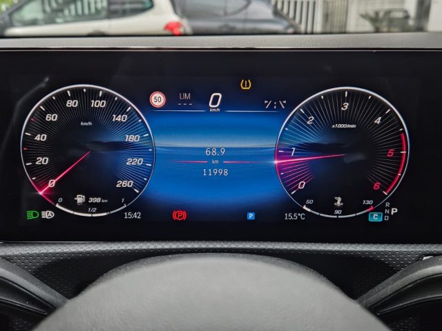 MERCEDES-BENZ A 200 usata, con Controllo automatico clima
