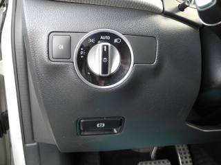 MERCEDES-BENZ B 180 usata, con Airbag testa