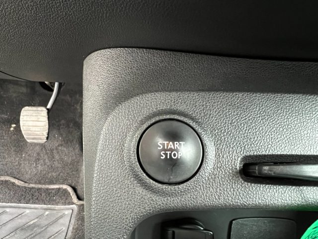RENAULT Captur usata 21