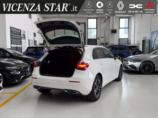 MERCEDES-BENZ A 180 usata, con Sedile posteriore sdoppiato
