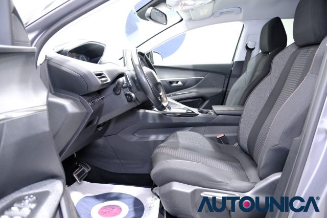 PEUGEOT 3008 usata, con Autoradio