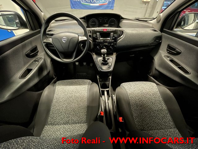 LANCIA Ypsilon usata, con Autoradio digitale