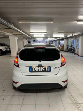 FORD Fiesta usata, con Autoradio digitale