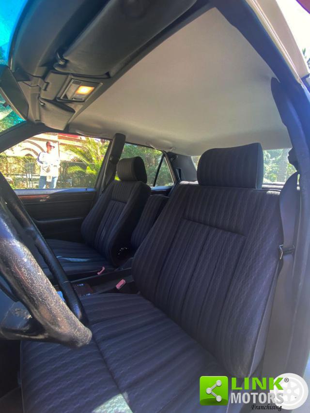 MERCEDES-BENZ 200 usata 27