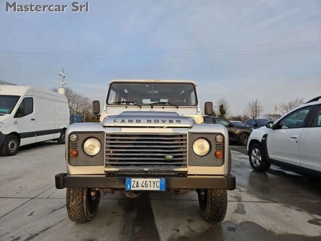 LAND ROVER Defender usata 7