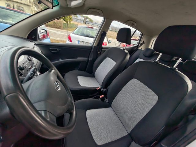 HYUNDAI i10 usata, con Autoradio