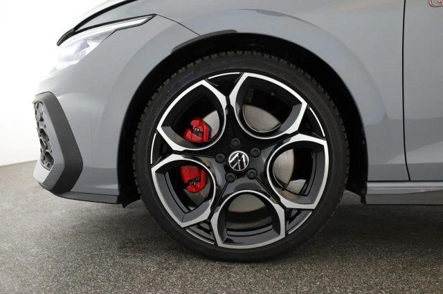 VOLKSWAGEN Golf GTI usata, con Autoradio