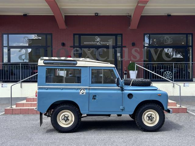 LAND ROVER Defender usata 2