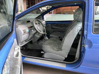 RENAULT Twingo usata, con Sedile posteriore sdoppiato