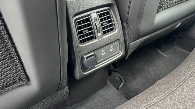 RENAULT Captur usata, con Autoradio digitale