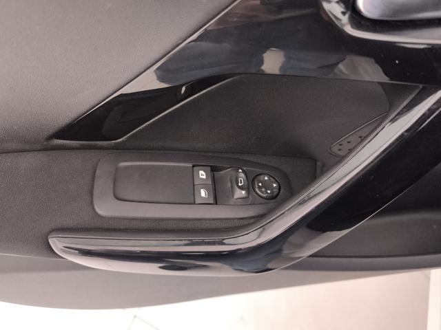 PEUGEOT 208 usata, con Autoradio digitale