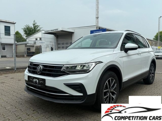 VOLKSWAGEN Tiguan usata, con Airbag laterali