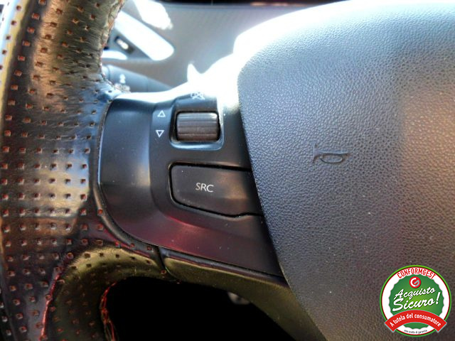 PEUGEOT 2008 usata, con Controllo vocale