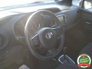 TOYOTA Yaris usata, con Specchietti laterali elettrici