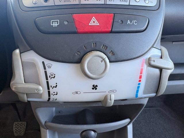 TOYOTA Aygo usata, con USB